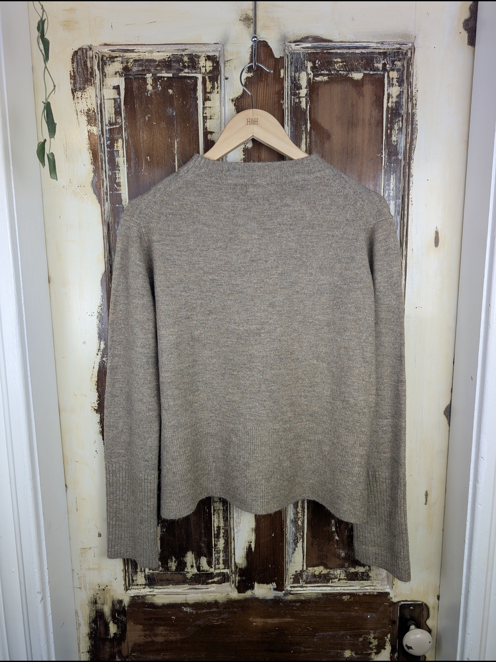 All Row Beige Fuzzy Cropped Boxy Sweater Size Small Minimalist Oversized - Picture 4 of 8